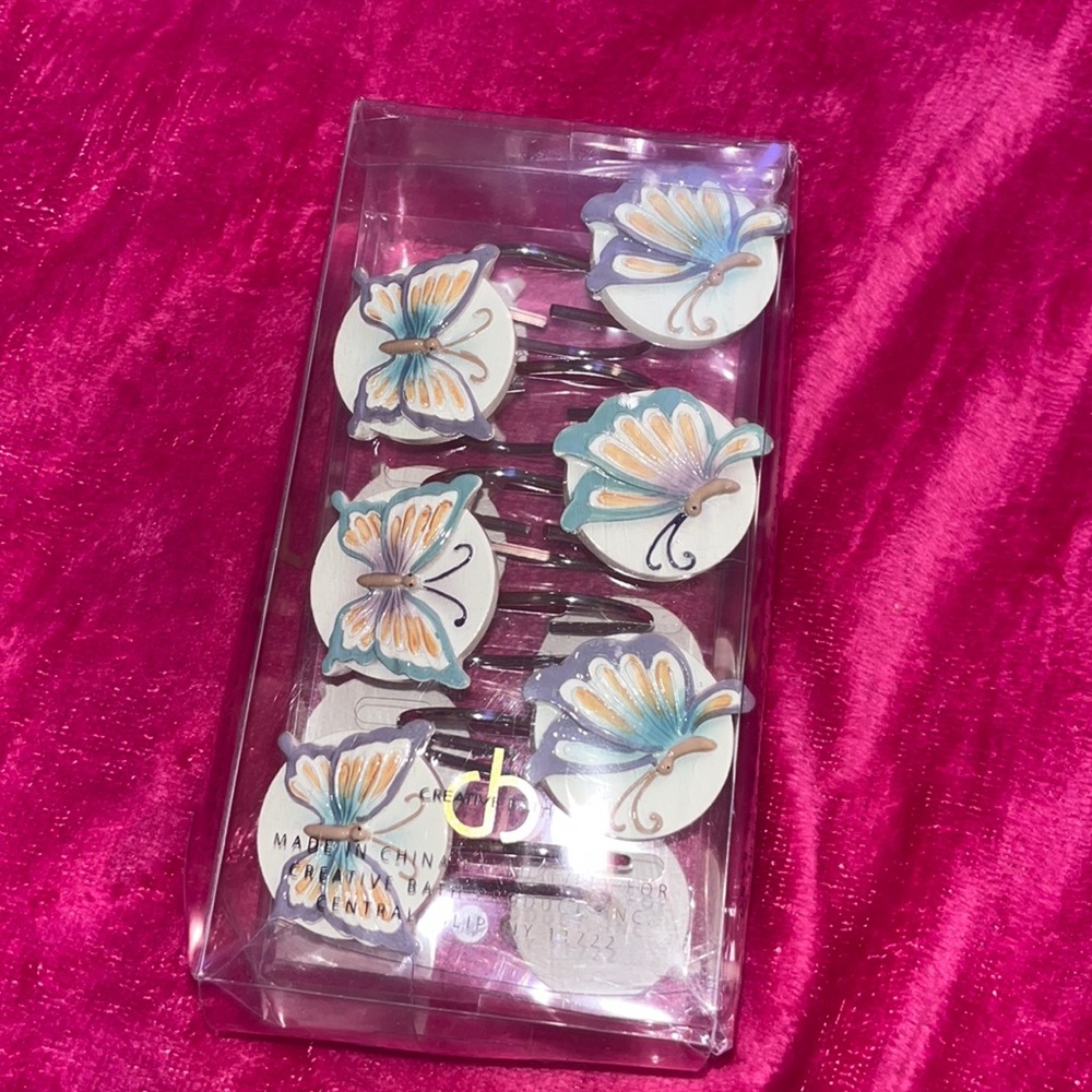 12 Decorative Shower Curtain Hooks